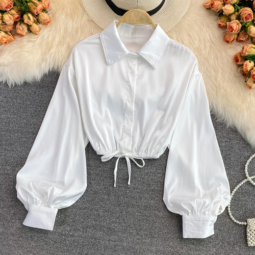 Chemise court en satin manches longues bouffantes - Chic&Shines