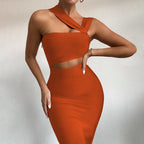 Robe longue moulante bustier à bretelle asymétrique