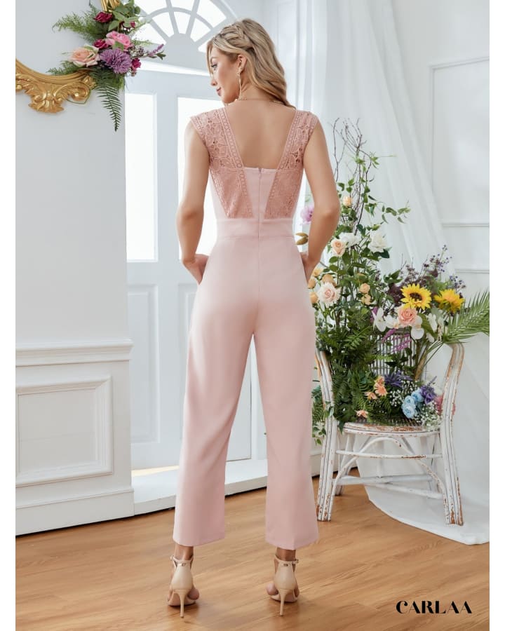 Women's lace jumpsuit with slanted pockets
