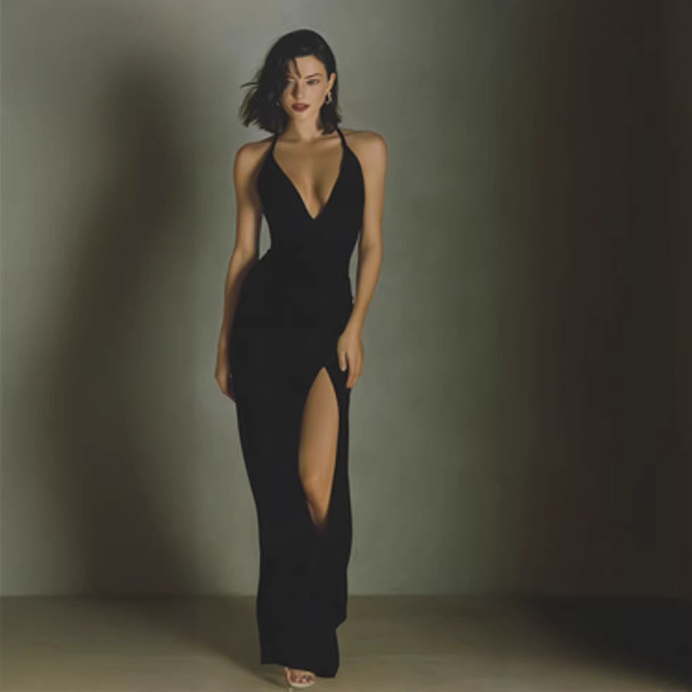 Robe longue satinée élégante — Ceinture noeuds et fente