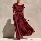 Robe mi-longue plissée taille marquée manches courtes