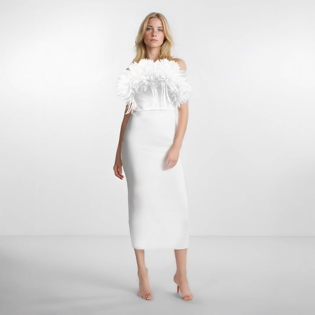 Robe blanche motif floral – Élégance intemporelle