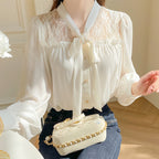 Chemise en mousseline manches longues et nœud