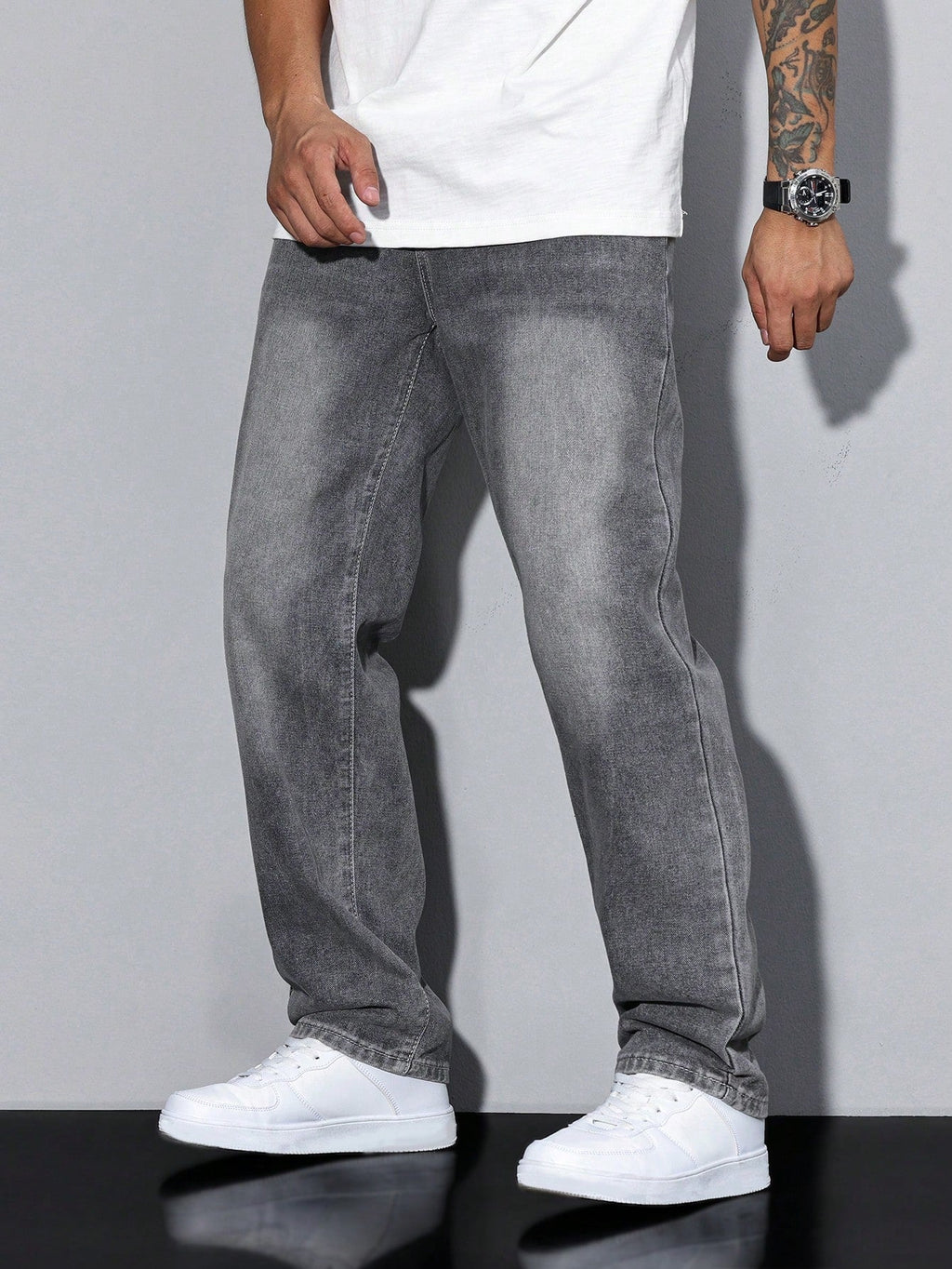 Jeans pour hommes à jambes droites et coupe ample et confortable