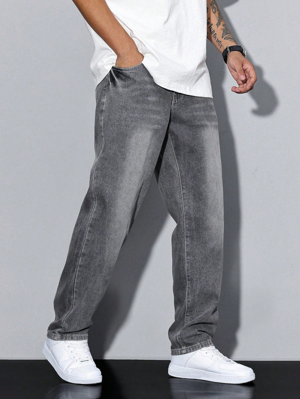 Jeans pour hommes à jambes droites et coupe ample et confortable