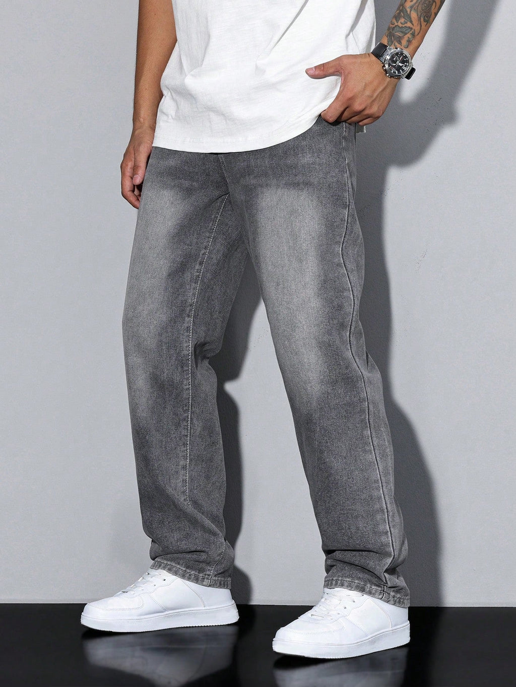 Jeans pour hommes à jambes droites et coupe ample et confortable