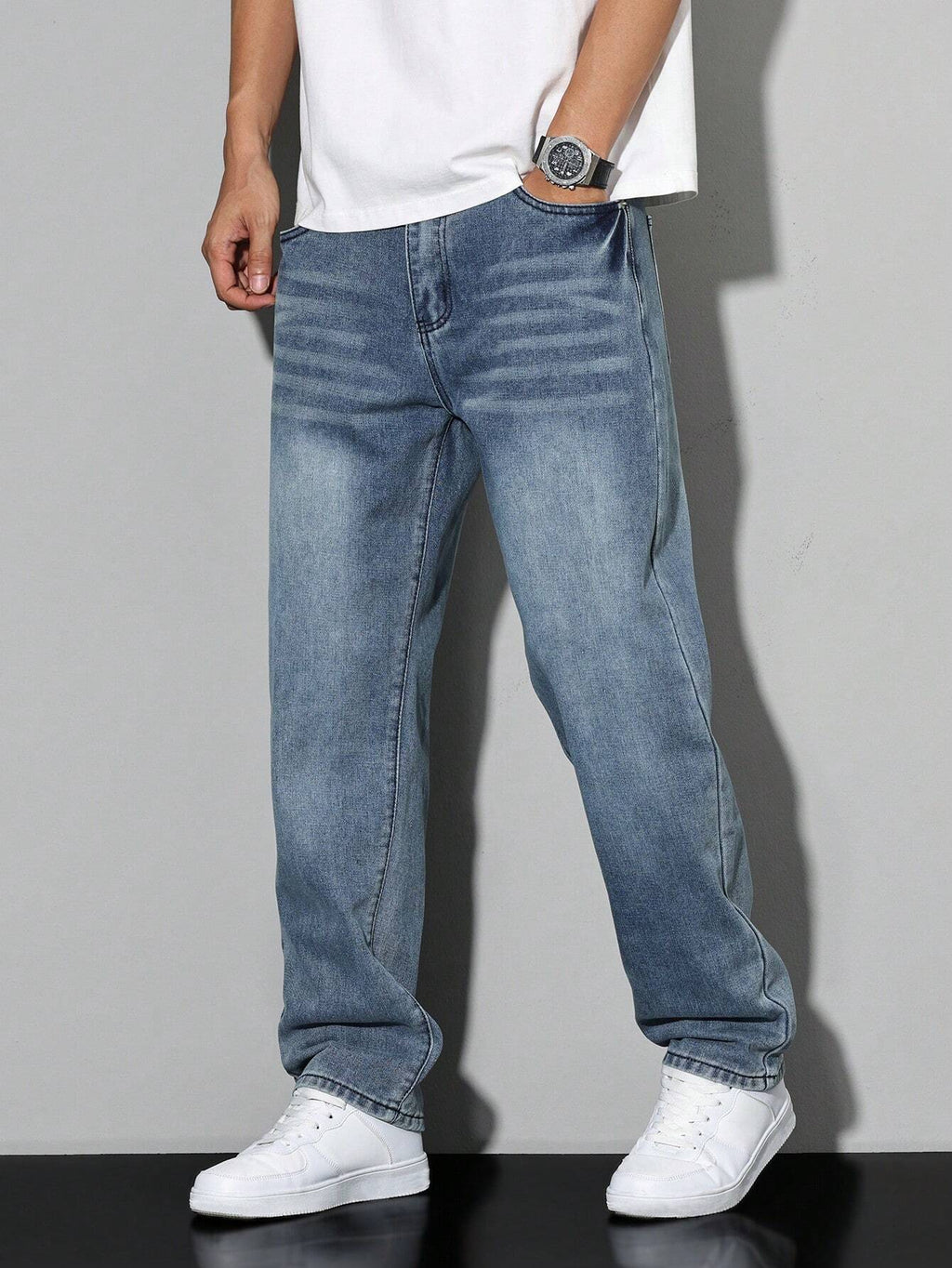 Jeans pour hommes à jambes droites et coupe ample et confortable