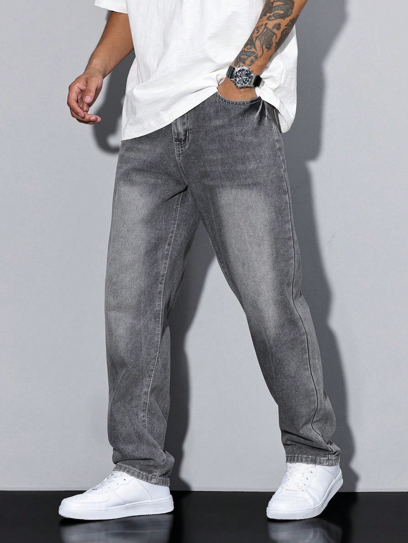 Jeans pour hommes à jambes droites et coupe ample et confortable