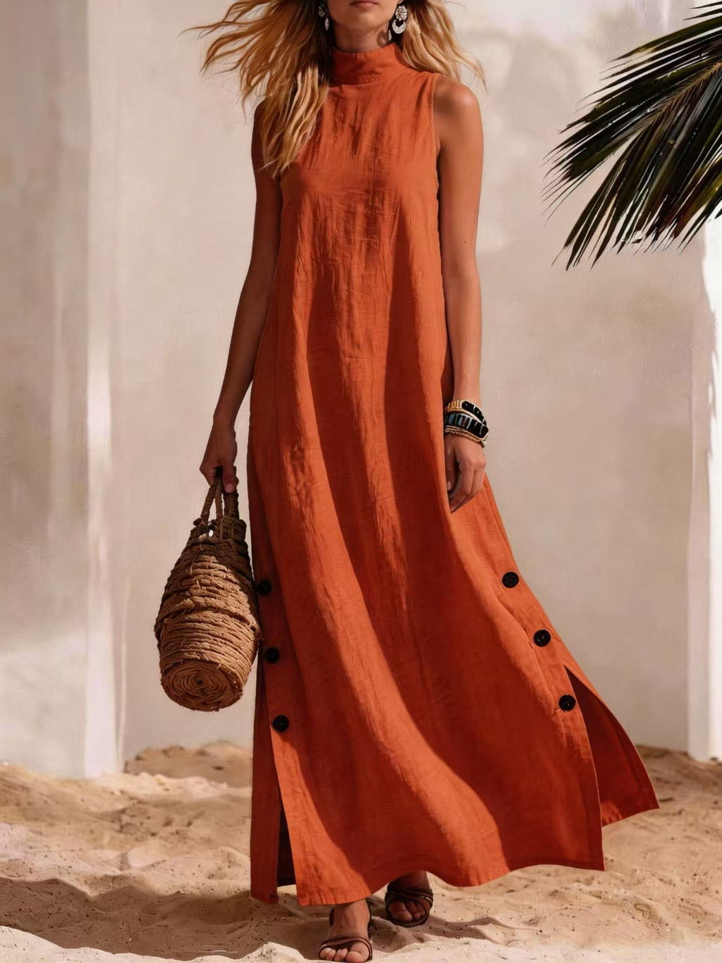 Robe lin-coton sans manches, coupe droite et fentes latérales