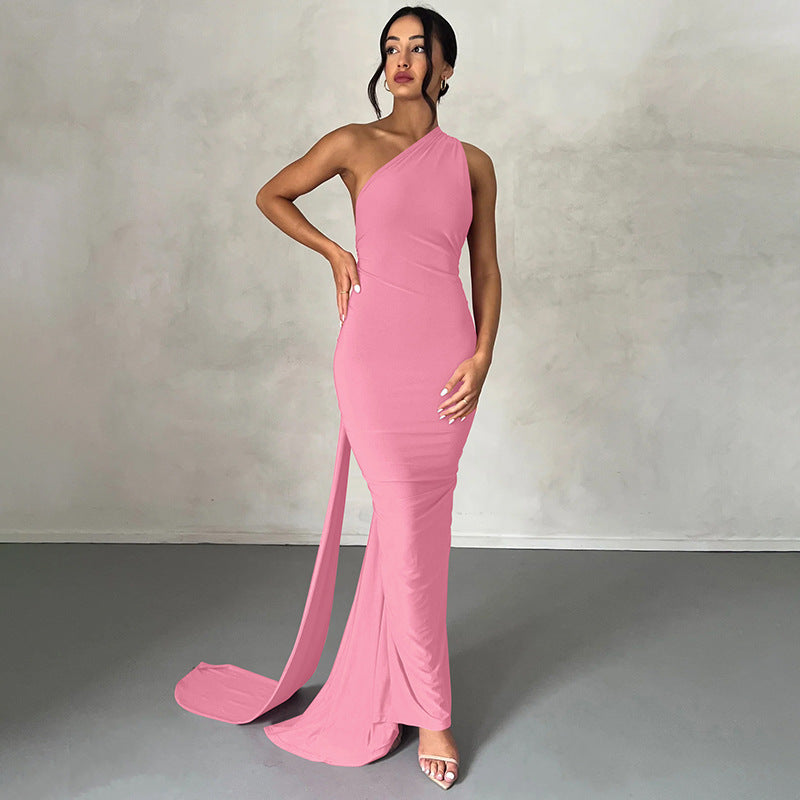 Robe du soir jaune pâle, ceinture enveloppante