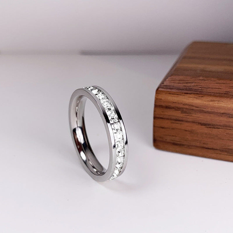 Bague simple et double rangée de diamants en acier titane - Chic&Shines