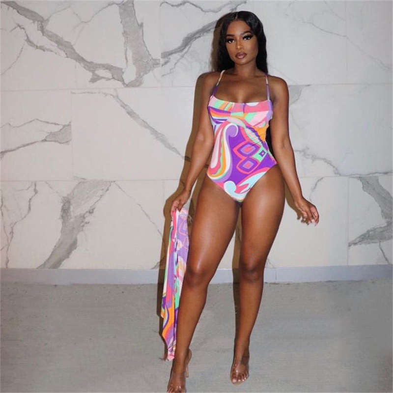 Maillot de bain avec paréo