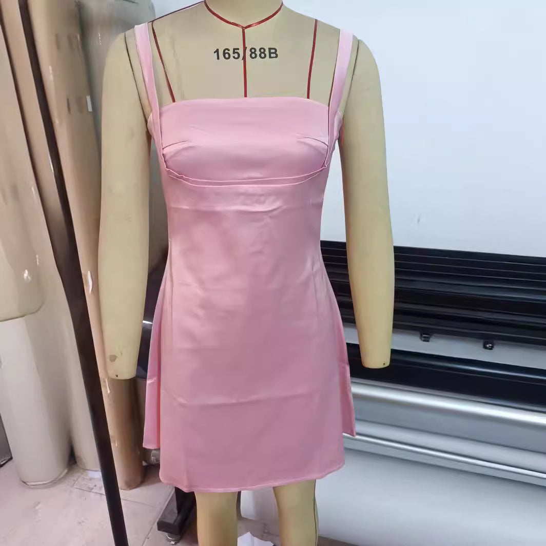 Robe Satin Dos Nu avec Bretelles Ajustables