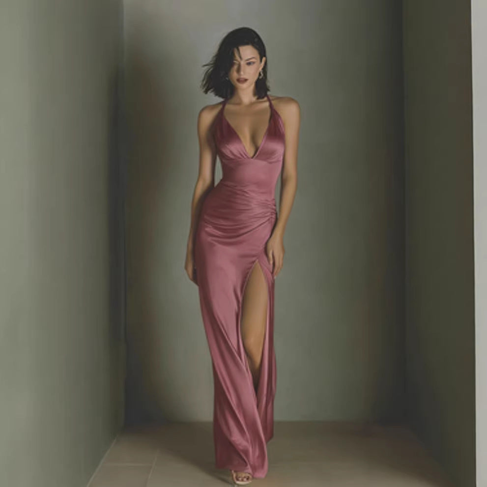 Robe longue satinée élégante — Ceinture noeuds et fente