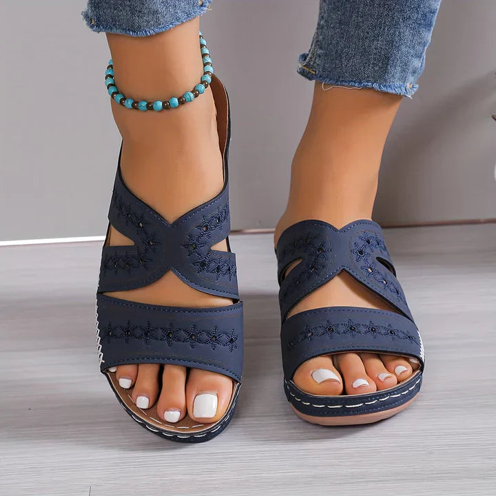 Clara - Orthopaedic sandals