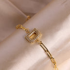 Bracelet clip en zircone pendentif lettre - Chic&Shines