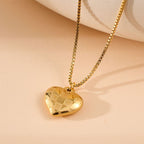 Collier pendentif cœur damier en acier inoxydable