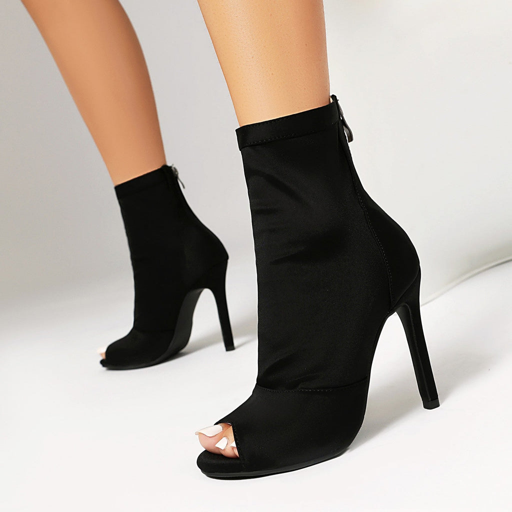 Bottes à talons aiguilles