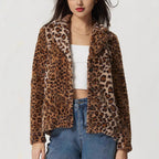 Manteau léopard épais à revers et boucles