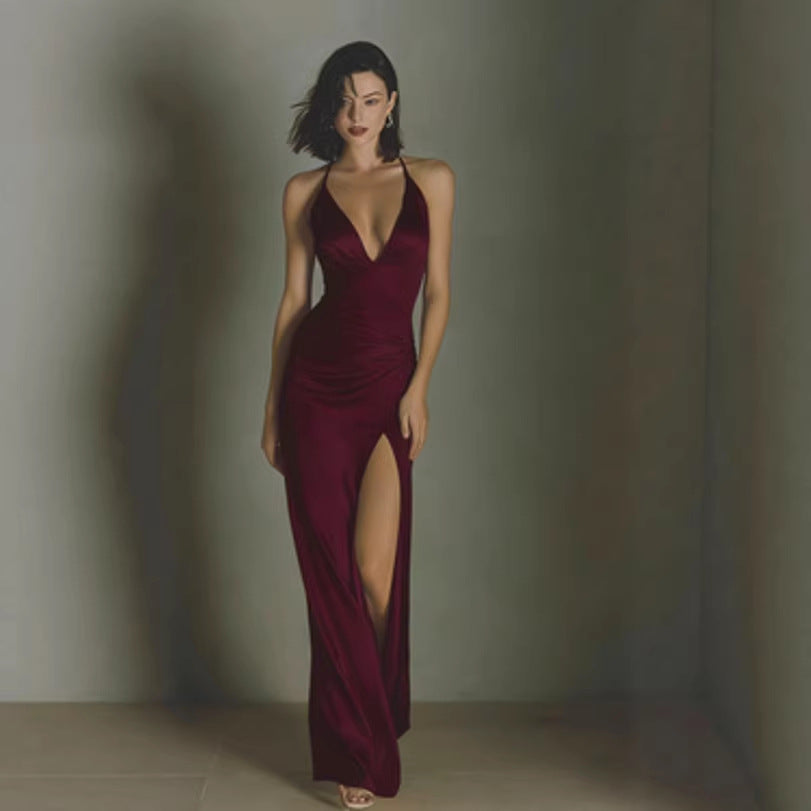 Robe longue satinée élégante — Ceinture noeuds et fente