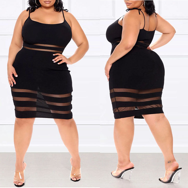 Robe courte à bretelles rayées taille mi-haute