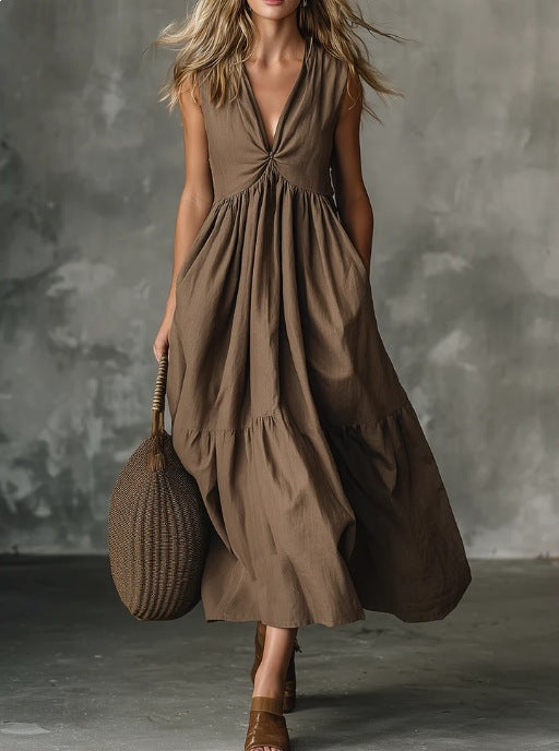 Robe longue col V sans manches – Unie et intemporelle