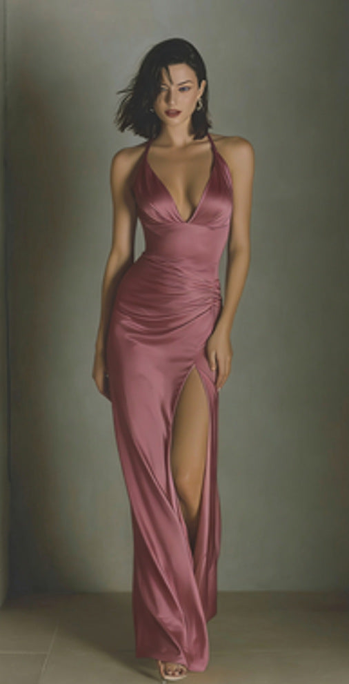 Robe longue satinée élégante — Ceinture noeuds et fente