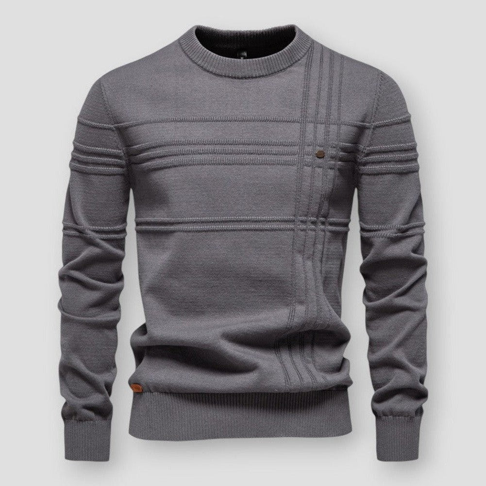 Men's classic crew neck sweater, combining modern style and lasting comfort