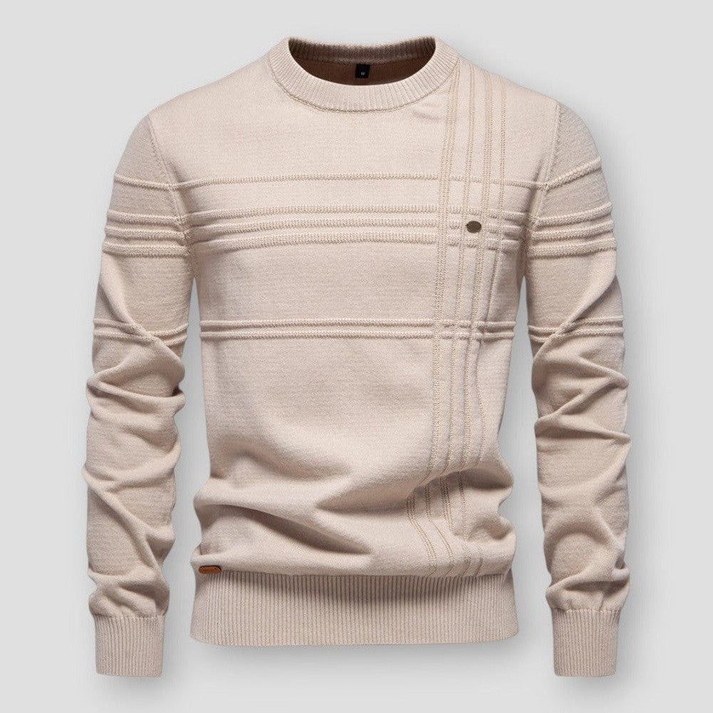 Men's classic crew neck sweater, combining modern style and lasting comfort