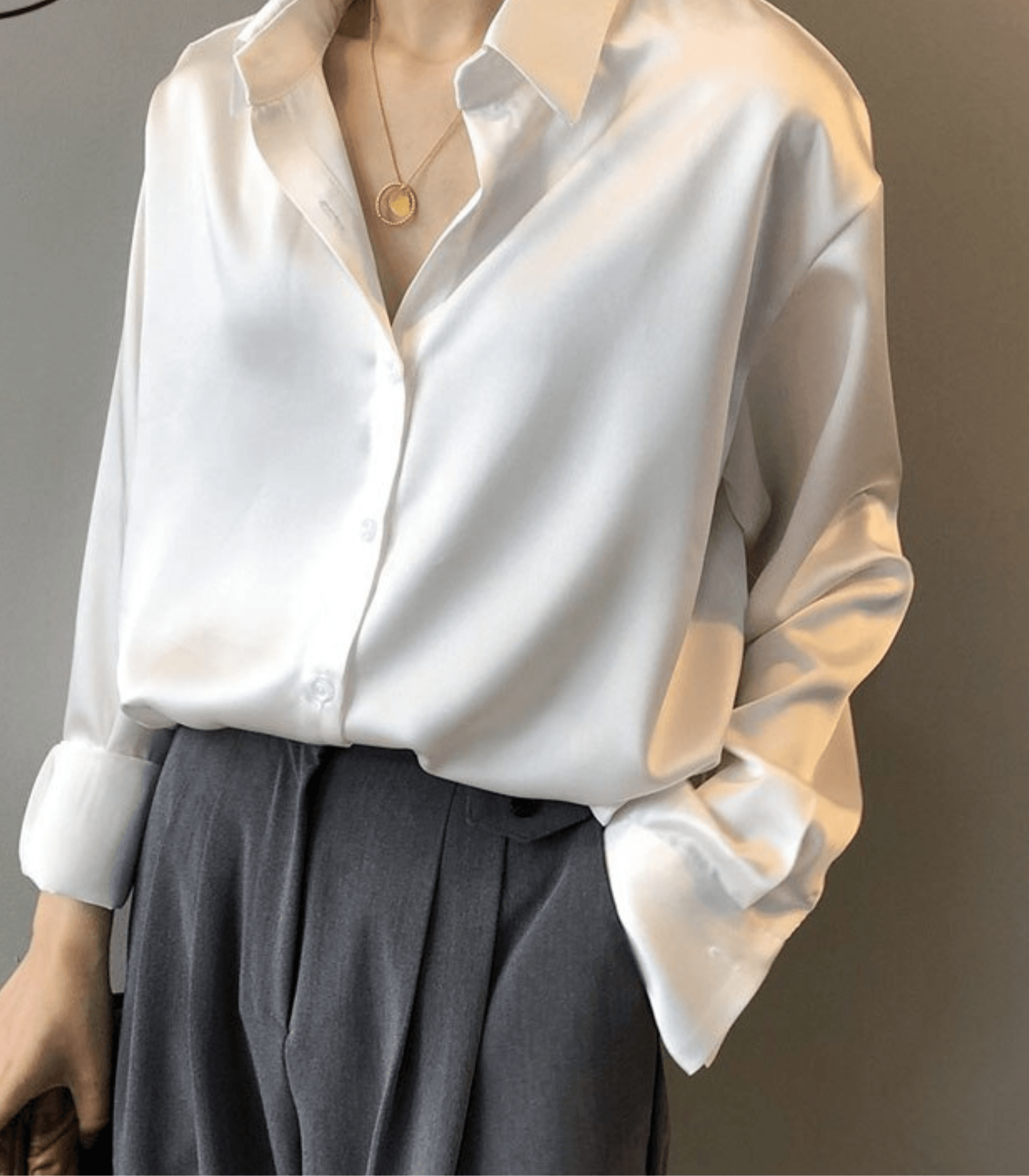 Chemisier en satin de soie avec boutons pour la saison automnale