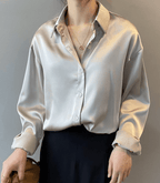 Chemisier en satin de soie avec boutons pour la saison automnale