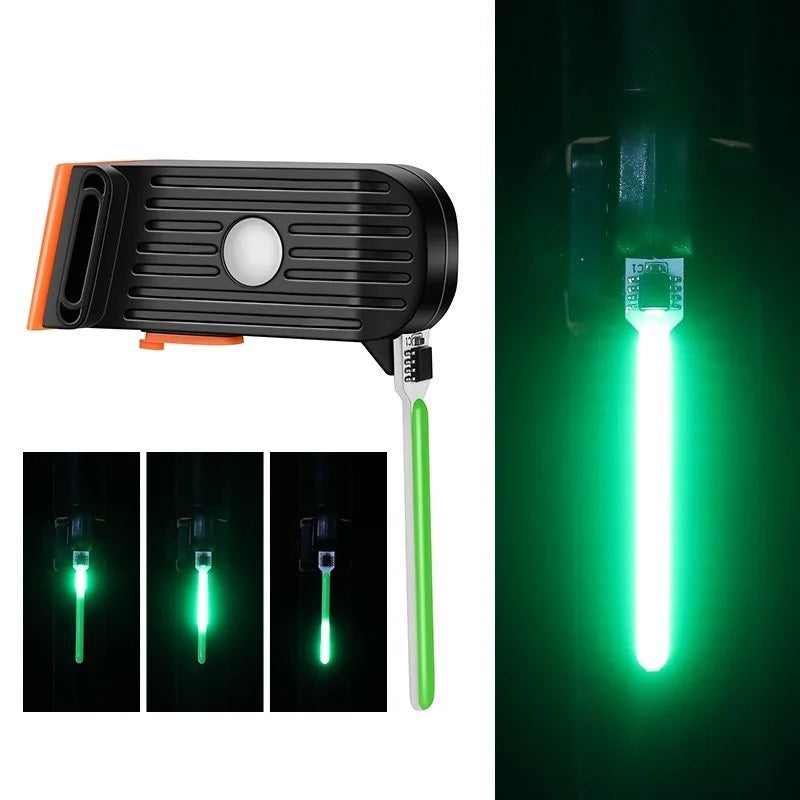 Lampe de camping LED verte, portable et rechargeable, avec support magnétique. Éclairage puissant pour activités extérieures et aventures nocturnes.