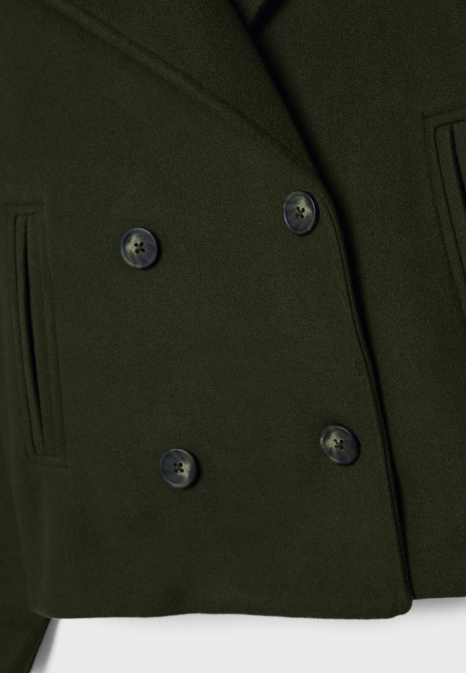 Manteau court pour femme avec double rangée de boutons et design intemporel