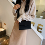 Kristel Shoulder bag| With practical flip opening