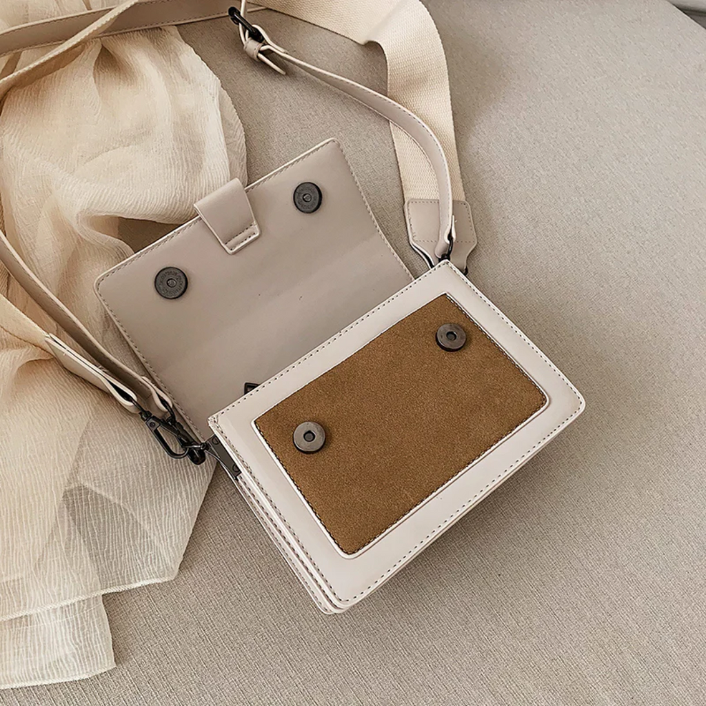 Kristel Shoulder bag| With practical flip opening