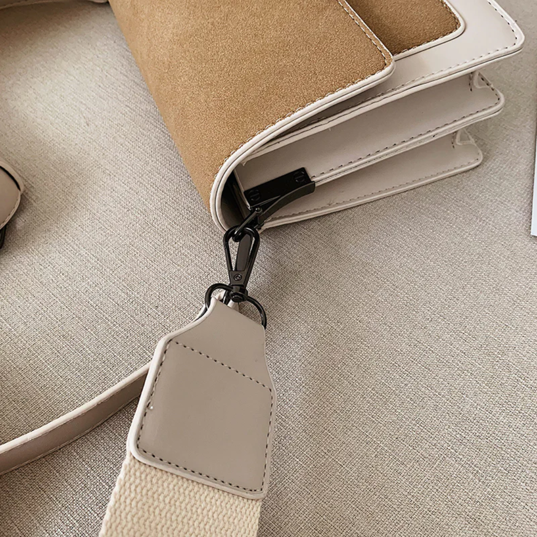 Kristel Shoulder bag| With practical flip opening