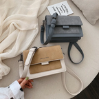 Kristel Shoulder bag| With practical flip opening