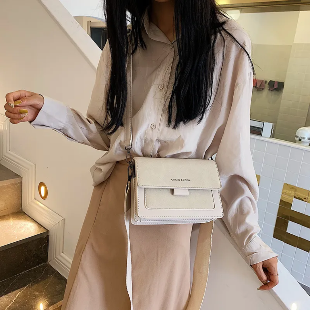 Kristel Shoulder bag| With practical flip opening