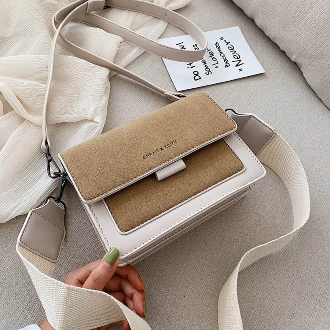Kristel Shoulder bag| With practical flip opening