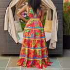 Robe longue décolletée à bretelles d'été