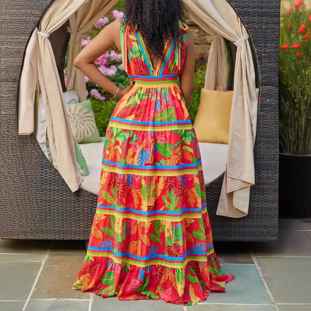 Robe longue décolletée à bretelles d'été