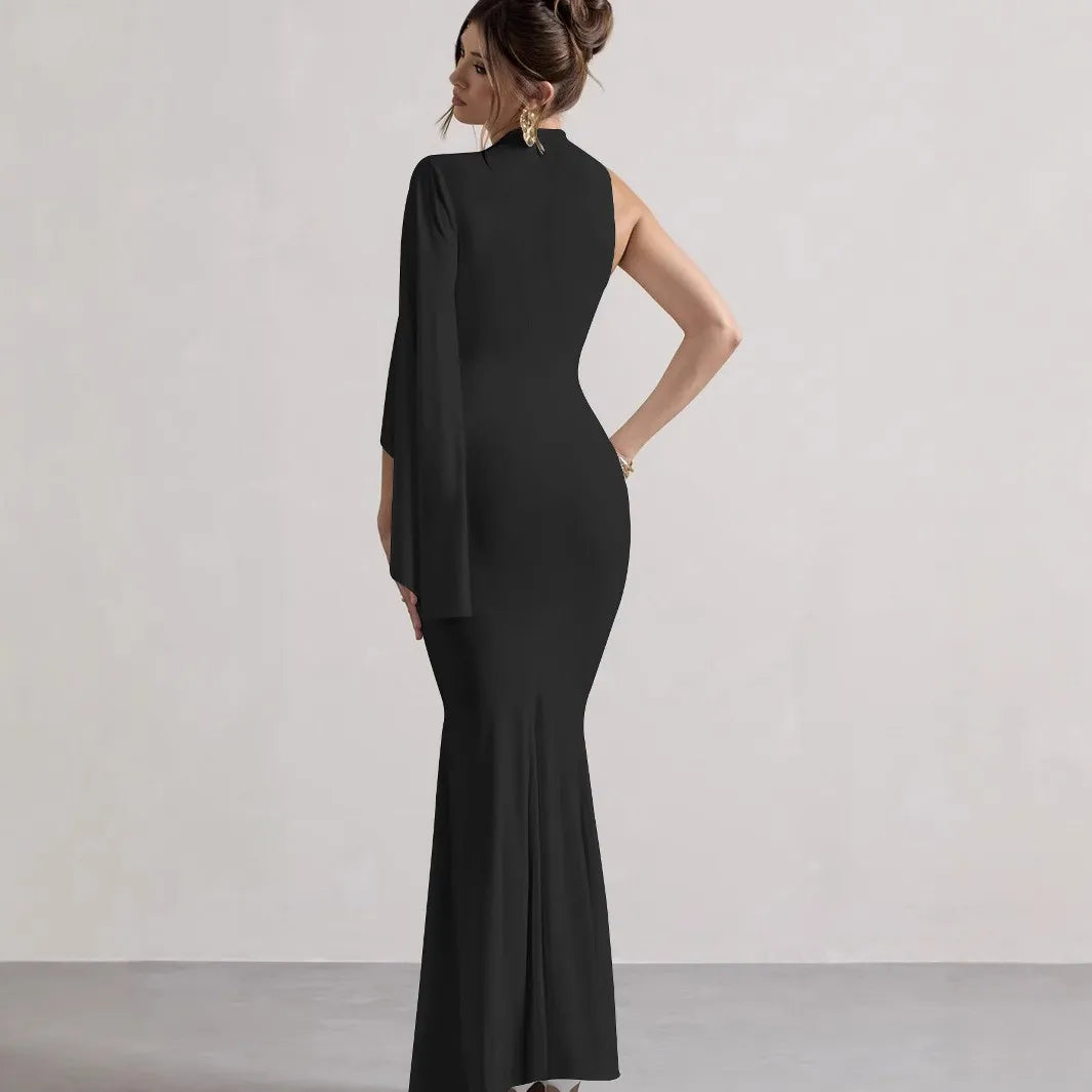 One-shoulder long-sleeved bodycon maxi dress