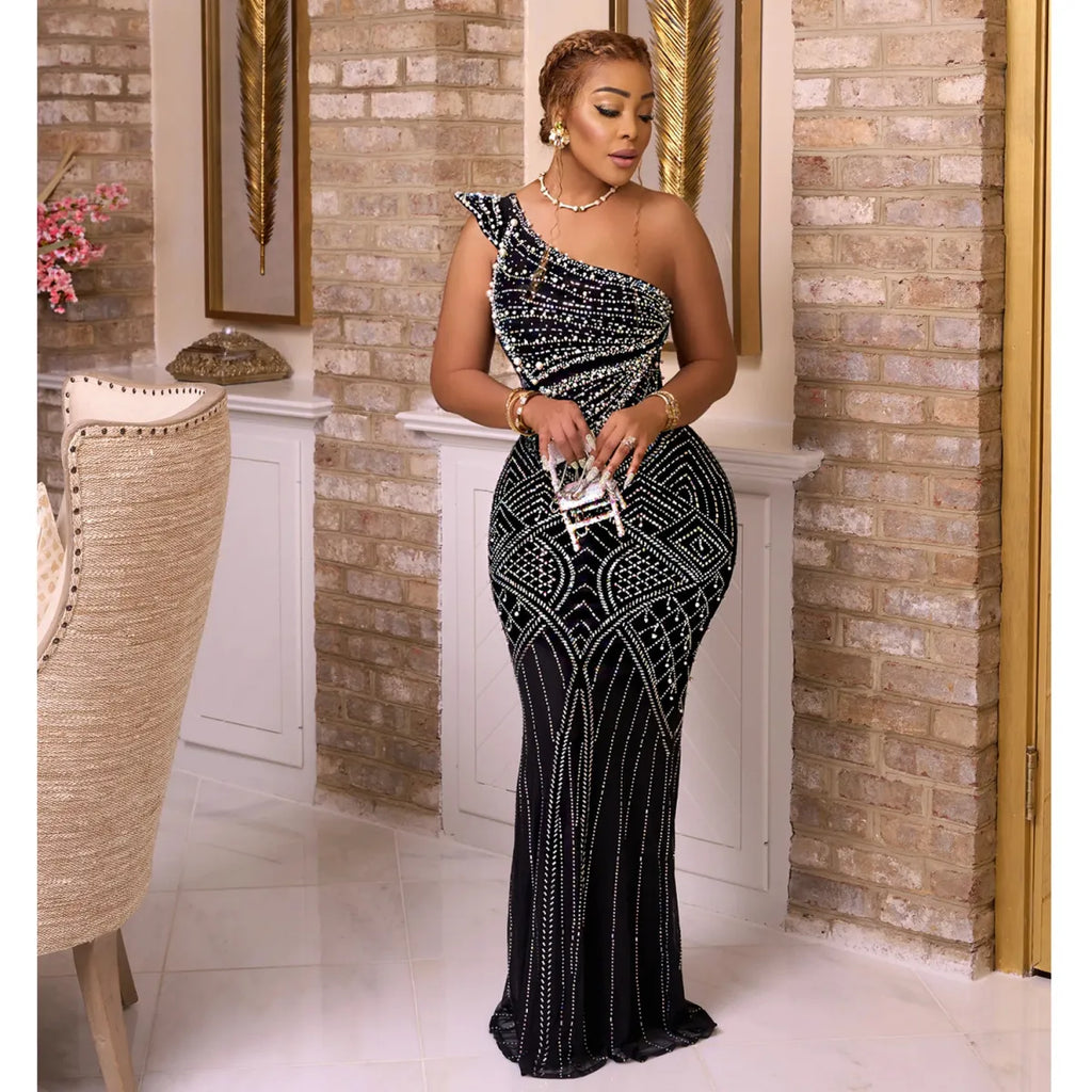 Robe longue épaules inclinées en strass - Chic&Shines