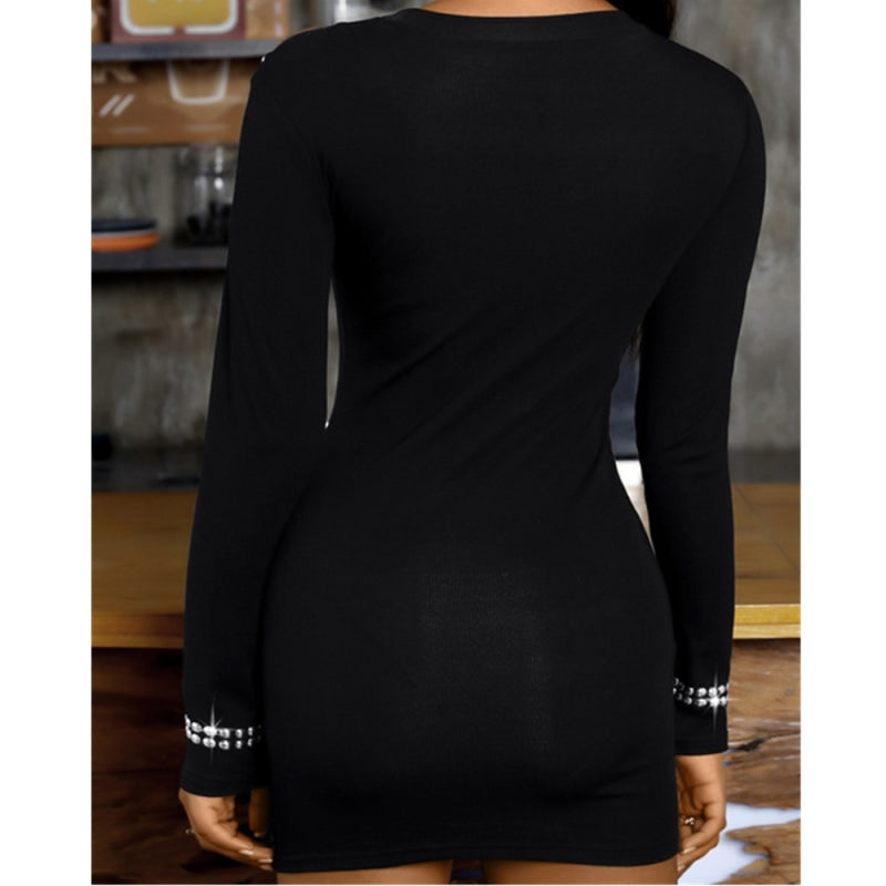 Robe courte manches longues moulante motif strass