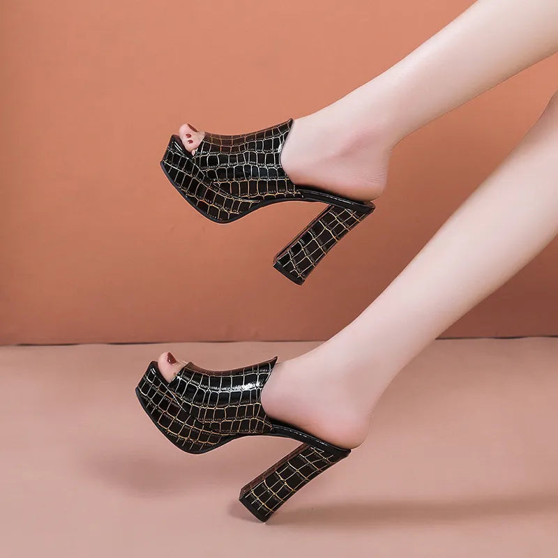 Sandale compensée - Chic&Shines