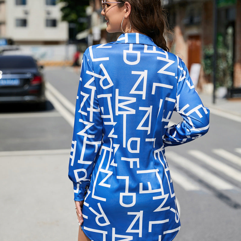 Short patterned long-sleeved shirt dress