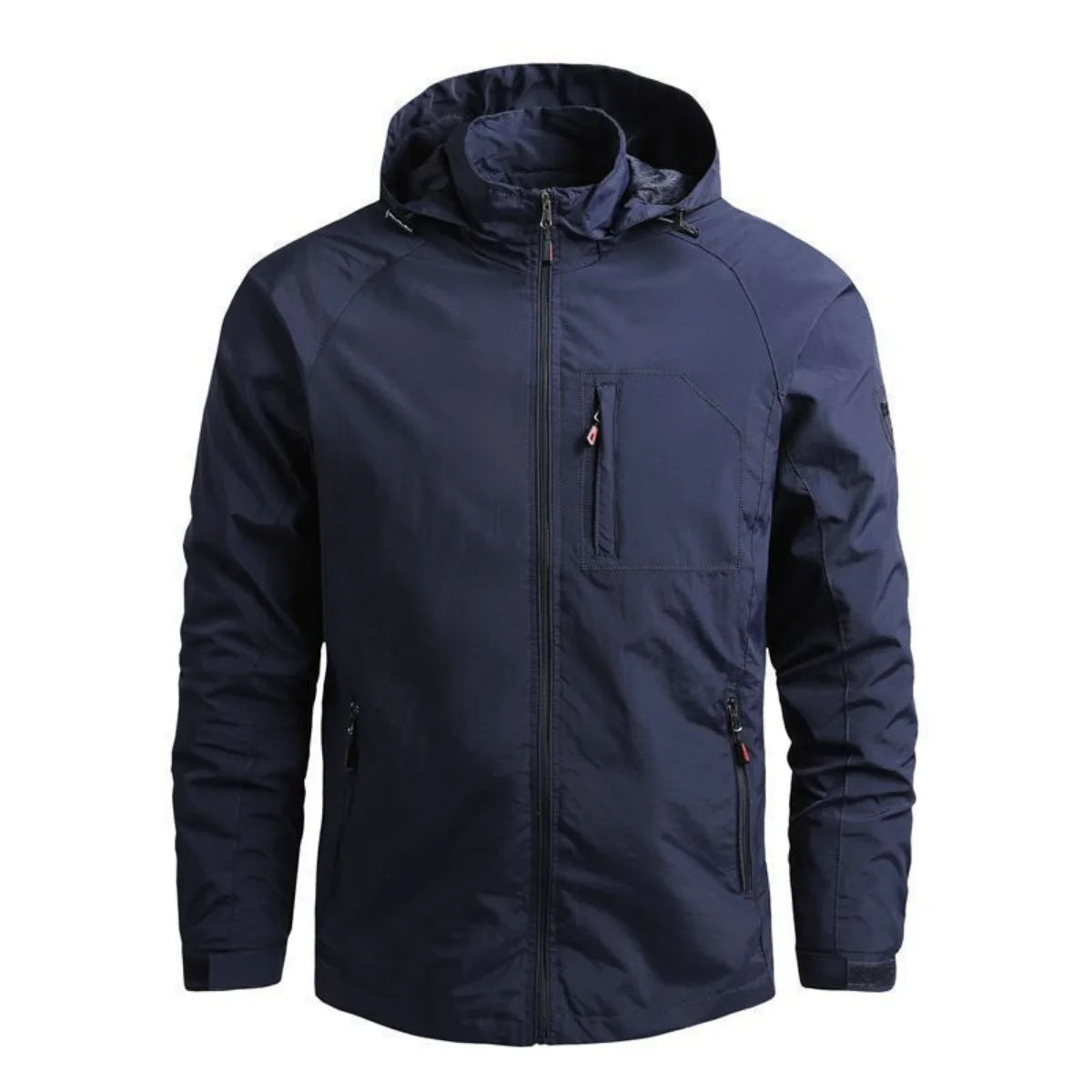 Veste imperméable homme bleu marine avec capuche, fermeture éclair, poches zippées. Idéale pour activités extérieures, mode automne-hiver.