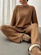 Women's Knitted Loungewear Set – Soft Beige Two-Piece Sweater and Pants for Cozy Comfort
