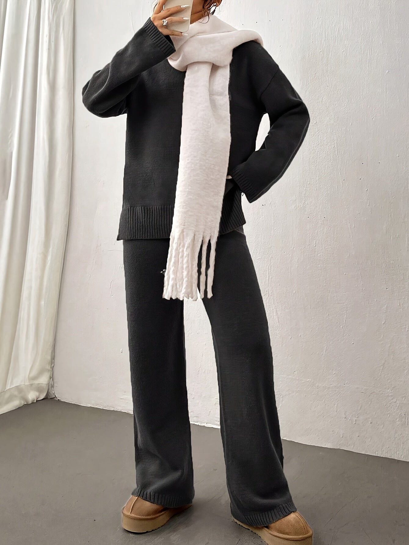 Women's Knitted Loungewear Set – Soft Beige Two-Piece Sweater and Pants for Cozy Comfort