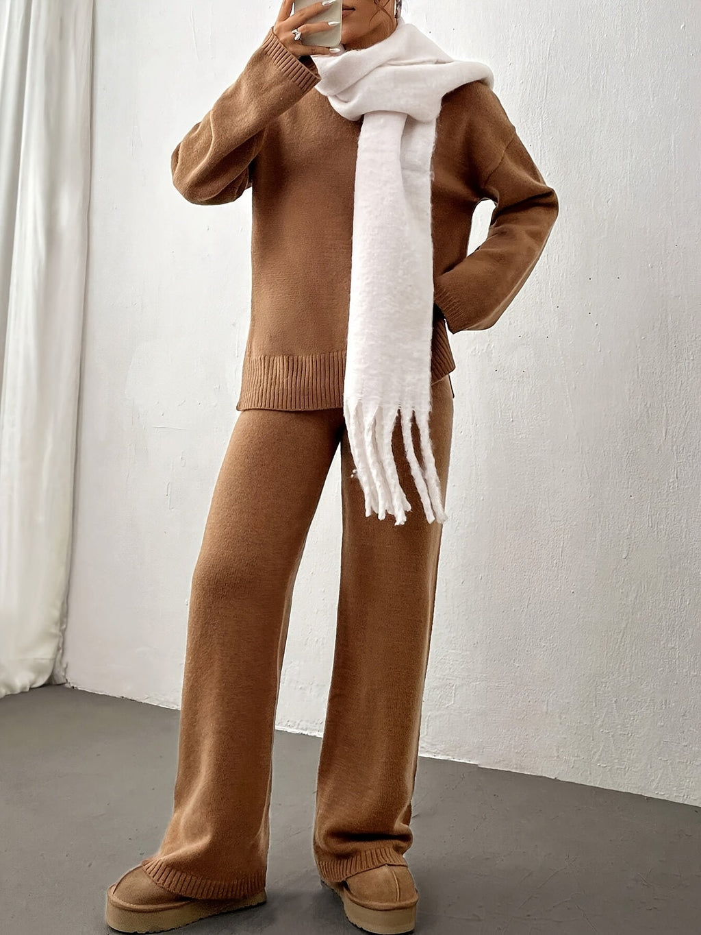 Women's Knitted Loungewear Set – Soft Beige Two-Piece Sweater and Pants for Cozy Comfort